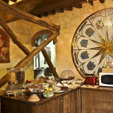 Luxury Corte Di Re Artu Bed & Breakfast 2*